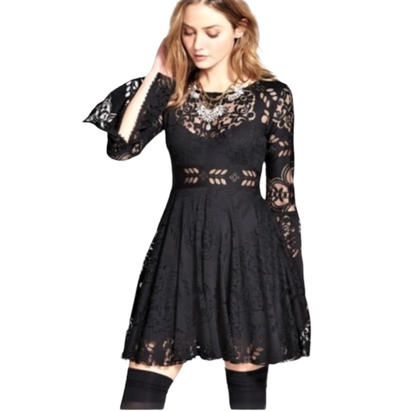 Free People Dresses & Skirts - FREE PEOPLE Lovers Folk Song DRESS Lace Cut-Out Bell Sleeves Boho Rodeo